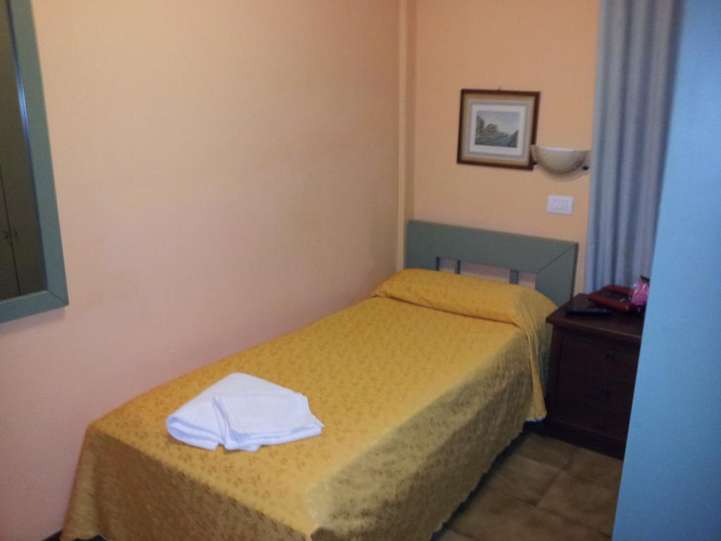 Zenith Hotel Montecatini Terme Phòng bức ảnh